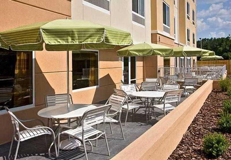 Fairfield Inn & Suites Lake City Restaurant photo