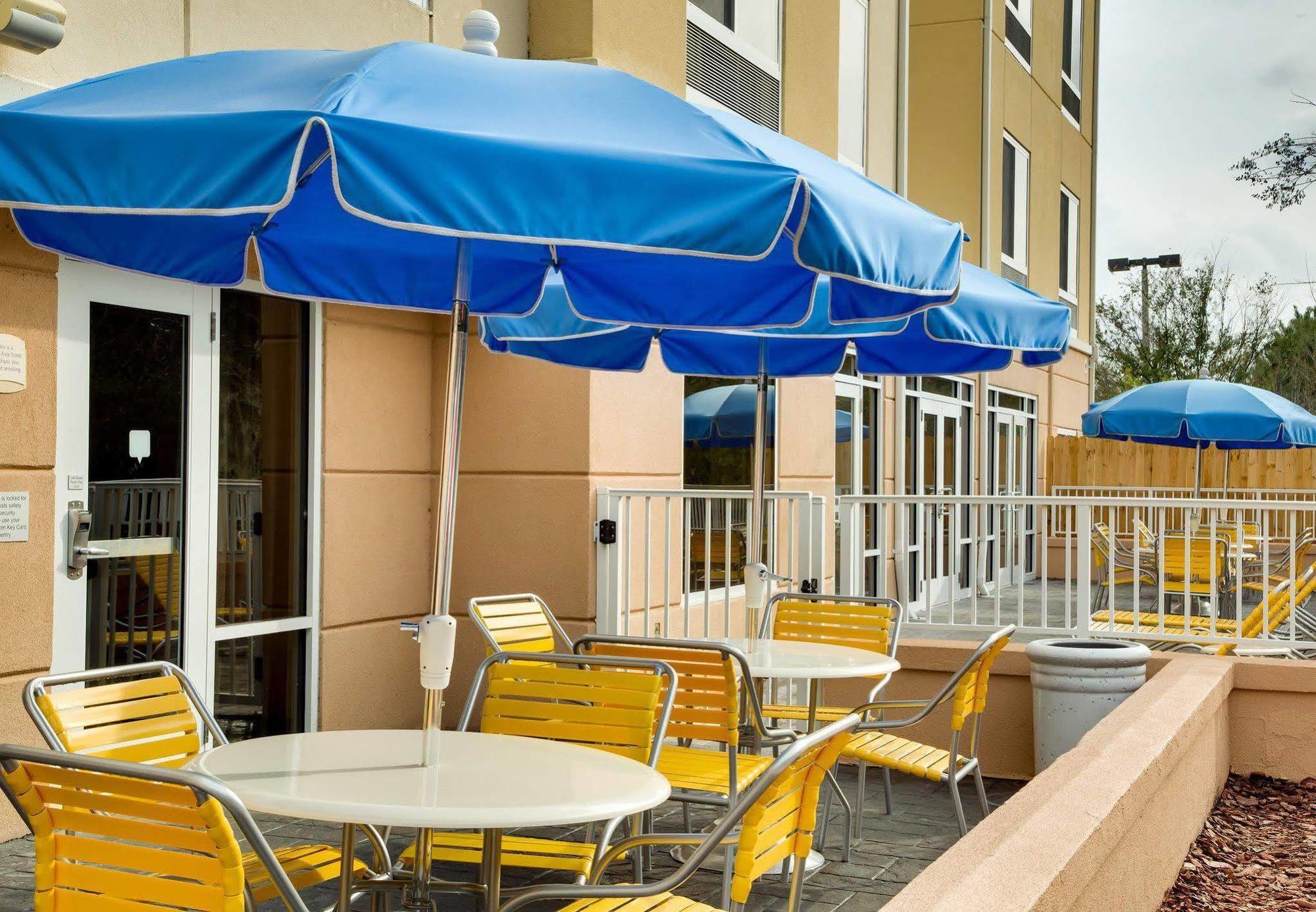 Fairfield Inn & Suites Lake City Exterior photo